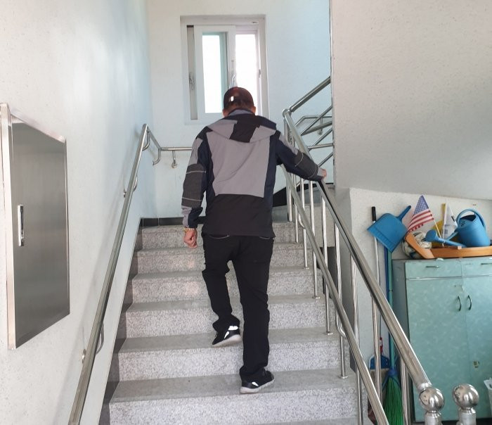 의외로 노인들에게 암보다 위험한 사고.jpg