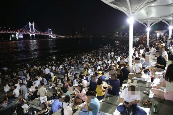 부산 민락수변공원 "매출줄어 행정소송" 하겠다